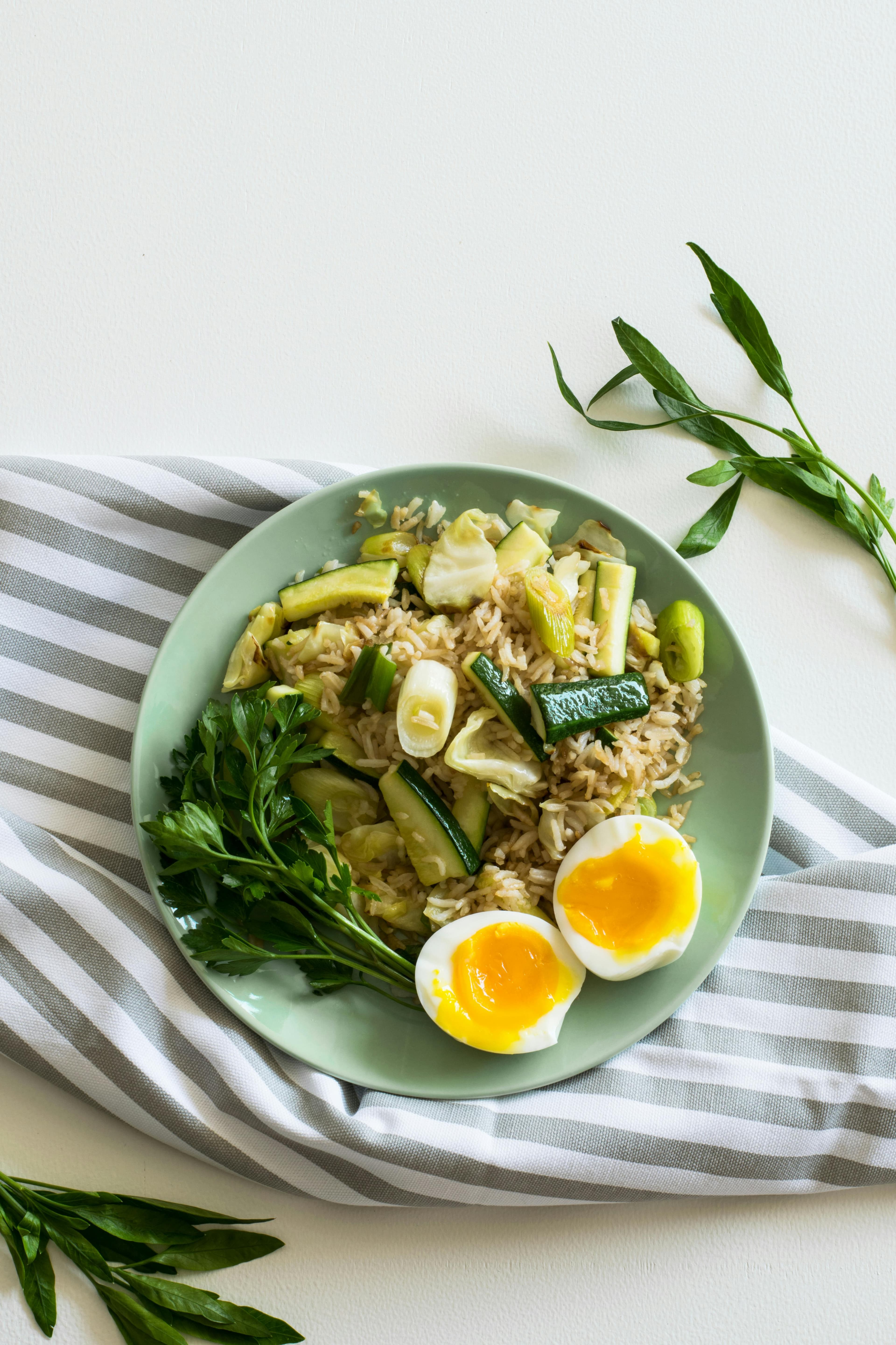 Pesto chicken pasta with broccoli - balanced dinner