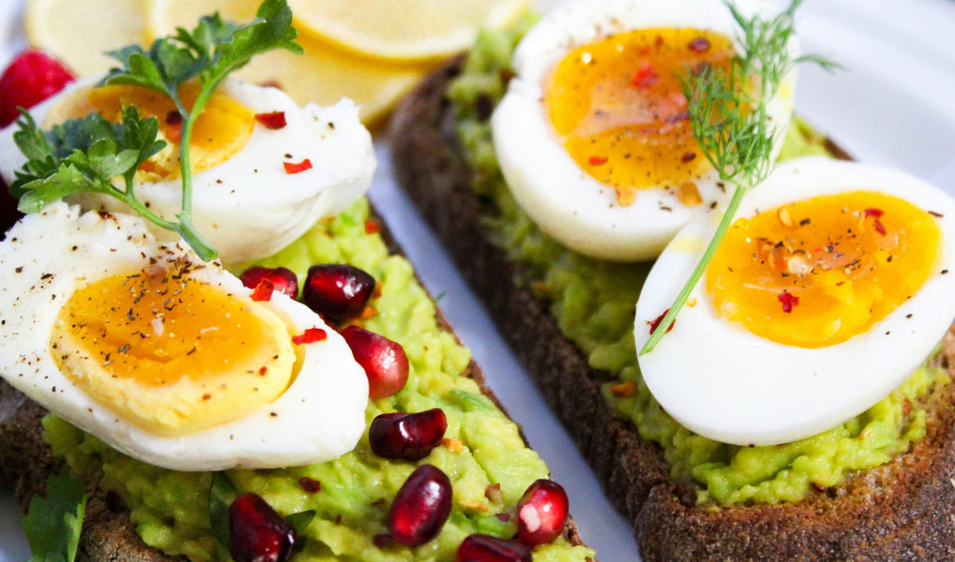 Quick High-Fiber Snacks to Curb Cravings (Under 200 Calories)